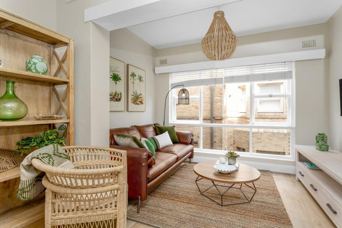 Spacious 2-bed In The Heart Of Manly Appartamento